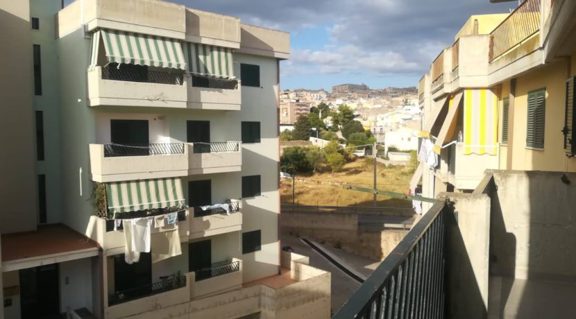 ee40152c-9964-4a8e-a0dc-cebebcda5bcc