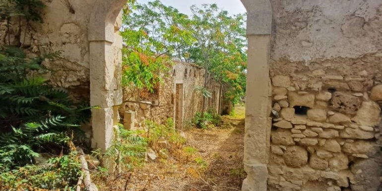 42f47928-4a53-4d0e-bce4-362ecd1f10ab