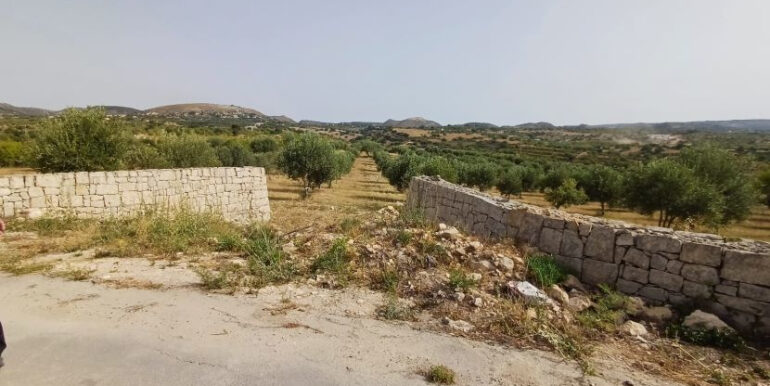 aa6bd14b-e5cd-4bff-94ec-5329c08fcd18